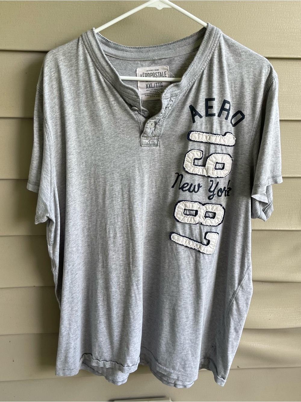 Aeropostale T Shirt Mens XXL Grey Short Sleeve Henley Spellout 2000s Y2K Preppy